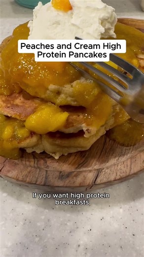 High-protein pancakes that actually feel like a treat. Easy enough for busy mornings. 👉 Grab the High Protein Cookbook in TikTok Shop now! #highprotein #keto #easymeals #tiktokfood #cookingtips