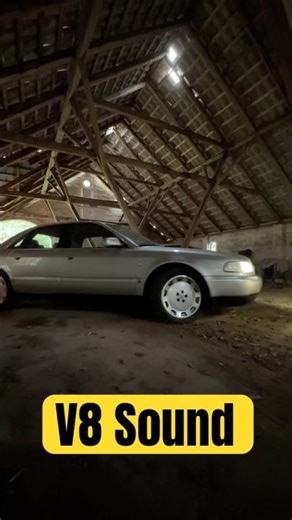 Audi A8 - V8 engine sound