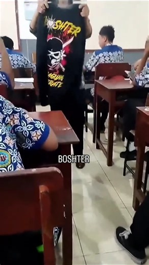 Kena sidak Ibu Guru disekolah 😂 #mediapshtindonesia #pshtpusatmadiun #psht #shorts #silat #viral
