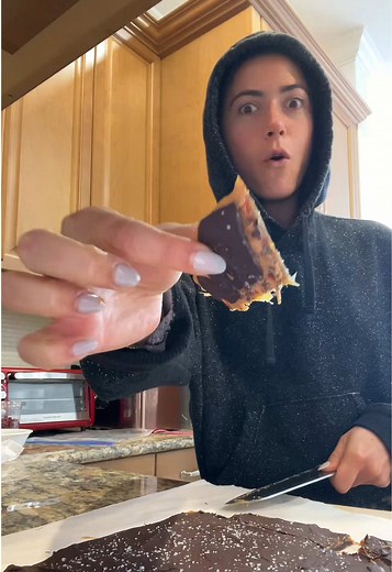 Delicious Chocolate Date Treats to Satisfy Your Sweet Tooth