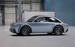 Alpha Ace : un coupé électrique rétro qu’on veut avoir ici!