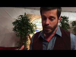 Ken McNickle chats on red carpet at 'Survivor: Millennials vs. Gen X' season 33 finale