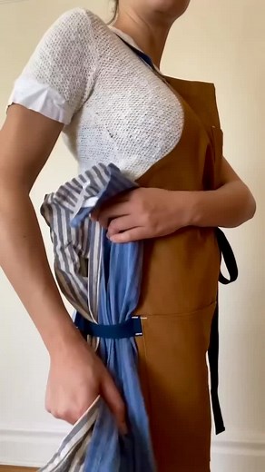 The apron that keeps selling out. | Hedley & Bennett