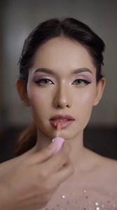 105K views · 567 reactions | Bride Prapti in the process of her stunning holud makeover. 﫶 Outfit- @meherofficials You will get all the products from @eximiaa_bd Look Elegant Be Elegant ✨✨✨✨ | Elegant Makeover and Fashion | Facebook