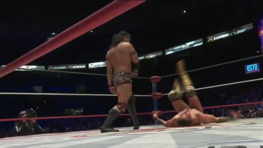 10K views · 633 reactions | Con su poderoso Raging Fire, Konosuke Takeshita firma la defensa de su Campeonato de Peso Abierto NEVER ante Ángel de Oro.  #ViernesEspectacularCMLL en vivo y en exclusiva para miembros “Campeón Mundial” y “Leyenda” del canal ⇒ https://youtube.com/live/hqEUPeTtpNU?feature=share | CMLL | Facebook