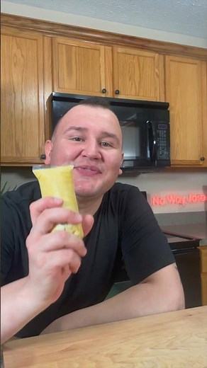 How to Make Delicious "Rompope" Bolis for Summer Days