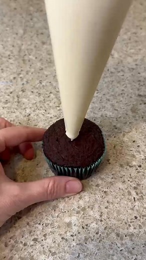 31K views · 114 reactions | Toad Cupcake #cupcake #nintendo #mario #cake #cupcakes | Linnea | Facebook