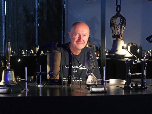 What's behind the big banana sign at Carling and Woodroffe? Ask Rich Loen