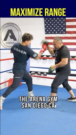 Use RANGE to WIN Fights! #boxing #training #technique #boxeo