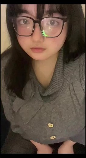 #日常分享 #眼镜妹穿搭 #眼镜 #梦露 #幻觉给你一个选择，进入梦境，梦里什么都有～也有你最爱的东西，但是你永远都不会醒来