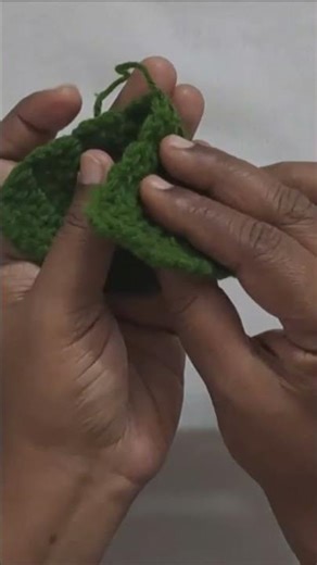 Half Circle into Beautiful Christmas Tree Ornament | Tree Decor | Club Crafteria