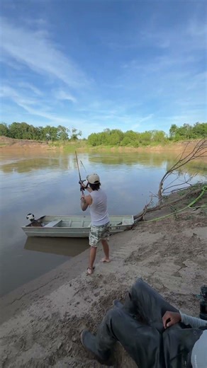 New video is live😎🦖 #adventurevlog #rivermonsters