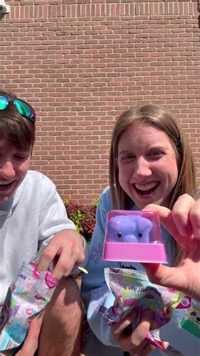 Match the Squishy Color to Slurpee CHALLENGE!