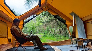 57K views · 1.7K reactions | خرجة تخييم باستعمال خيمة كبيرة قابلة للنفخ مع تجربة فرن جديد يشتغل بالحطب المضغوط . لمشاهدة الفيديو الكامل في قناتي على اليوتوب https://youtu.be/fruBVhwjfAU?si=_YdRkJz1erTqIIEq | Camping Stories - Mouloud | Facebook