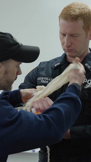 While many people know police officers can deliver basic medical response, such as CPR, a select group also receive emergency medical technician (EMT) training that is the same training received by @FDNY EMTs, which provides us with another way to help New Yorkers.