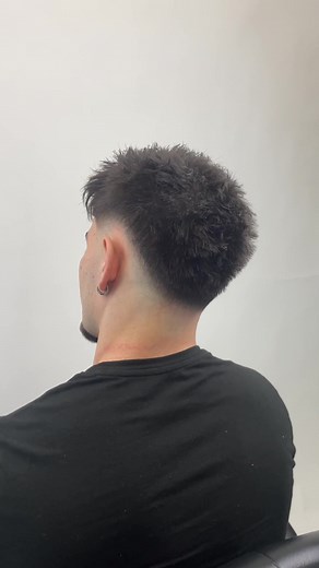 Low Fade Haircuts for Men: Top Styles and Trends