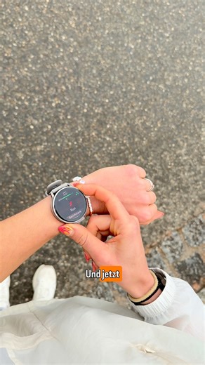 SportScheck on Instagram: "Jetzt im SportScheck Test: die neue Garmin Venu 4 von @garmindach 💪 Die liebe @char.running hat den Neuzugang im Garmin-Gadget-Game getestet – natürlich beim Laufen. Ihr erster Eindruck inklusive Unboxing? Seht selbst! ⬆️ By the way: Wenn ihr noch ein (Weihnachts-)Geschenk für euch selbst oder andere Sportmäuse und alle, die es werden wollen, sucht, könnte die Garmin Venu 4 auf die Shopping-List wandern. 🎁 Gibt’s in unseren Stores und auf SPORTSCHECK.co