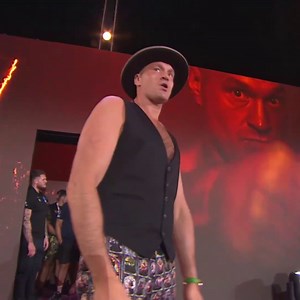 2.5M views · 10K reactions | 'The Gypsy King' Tyson Fury makes his Grand Arrival  #FuryUsyk | Sky Sports Boxing | Facebook