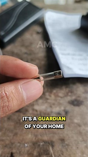 WRONG FUSE CAN BURN YOUR HOME #repair #diy #electronic #electrical #fuse