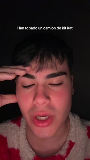 Robo de Camión de Kit Kat en la Calle