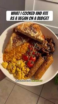 cooking a full English breakfast for dinner from scratch as a vegan 🌱