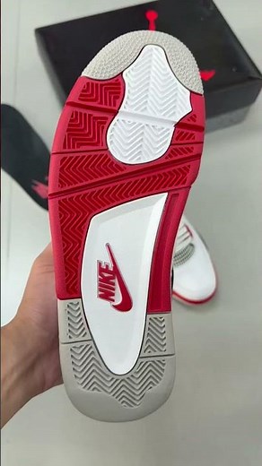 Air Jordan 4 "Fire Red" 2020 DC7770-160: The OG Returns with Nike Air Heel 🔥