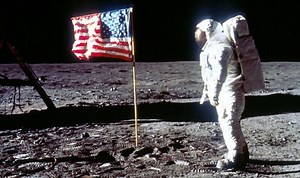 Buzz Aldrin says Moon landing image was 'so well staged'