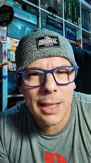 En Twitch, Quick Unboxing de Adamastor.