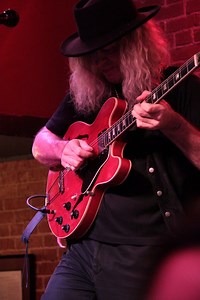 How The Intervals Work on a Guitar