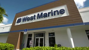 Scott Walker shows his new Simrad Yachting Halo Radar system paired with NSS Evo 2 with SolarMax screen technology. Simrad makes it easy to mark weather, lightning, or birds with custom settings. SolarMax screen technology allows you to see the screen in the brightest sun. . Into The Shop brought to you by Mercury Marine from WestMarine | Into the Blue