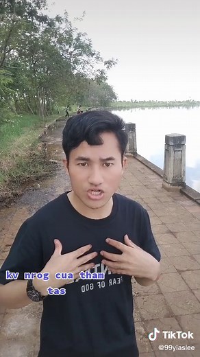 Using Sign Language in Nature: A Refreshing Communication