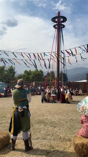 May Pole Dance @ the @Renaissance Pleasure Faire 🍀🎊🍭💕🎂🎈 #renfair #thingstodoinsocal #fyp #maypole #maypoledance #renaissance #renaissancefaire #socal