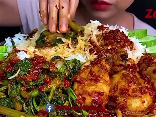 Spicy Cuttlefish Curry ASMR Experience: Savor the Flavors