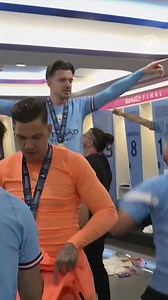 How's this cover, Oasis? 👀🎶 | Manchester City