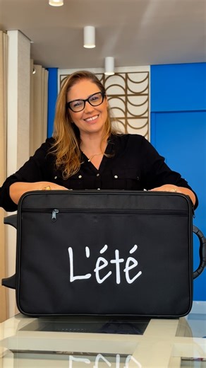 L’été Moda Praia on Instagram: "Com a Malinha L’été você só precisa fazer 2 coisas...reservar e dizer o tamanho. O resto a gente faz por você! 💛 Looks lindos chegando no conforto da sua casa, sem complicação. Solicite já a sua malinha e surpreenda-se com a praticidade! #malinhalete #lete #letemodapraia"