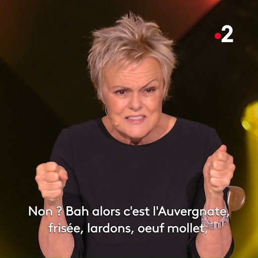 « L’addition, s’il vous plaît ! » : le sketch culte de Muriel Robin a déjà plus de 20 ans mais n'a pas pris une ride. Les 30 femmes les plus drôles de France à retrouver dans "Les comiques préférés des Français" sur france.tv ▶️ bit.ly/ComiquesPréférés-Femmes | France tv