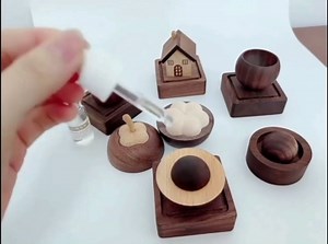 Wooden Diffuser for Car Aromatherapy Wooden Essential Oil Diffuser Tumbler-Shaped Walnut Wood Aromatherapy Diffuser for Home and Office Decoration (Tumbler)