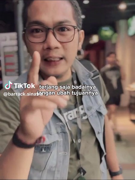 Terjang saja badainya kawan.. #quotes #fyp #beefslice #frozenfood #carnecortada #fyppppppppppppppppppppppp @garasiomahlawas.surabaya