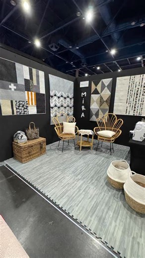 And here we go, the booth is all set up and waiting for the first show day. Starting tomorrow | Zen Chic