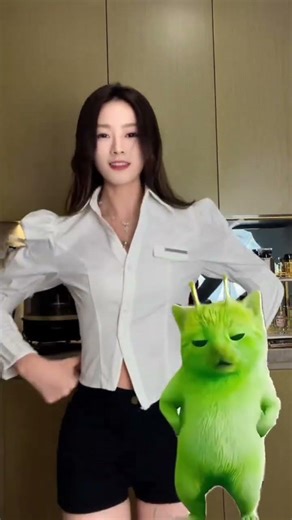 Tiny Kitten's Impassable Barrier: Will You Try to Help