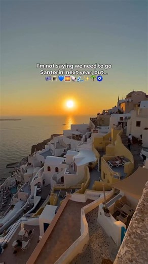 easyJet holidays on Instagram: "I think it’s a very good idea 😍🇬🇷 Here are 5 things you can’t miss in Santorini.. 🌅 Sunset in Oia – Beautiful village in Santorini with pink skies and whitewashed streets 🐟 Amoudi Bay – 300 steps down to the dreamiest fishing village 🍷 Vinsanto wine – Santorini’s iconic sweet dessert wine (a must-try!) 🏛️ Akrotiri – a perfectly preserved ancient city frozen in time 🌋 Volcanic beaches – black sands in Perissa & Perivolos"