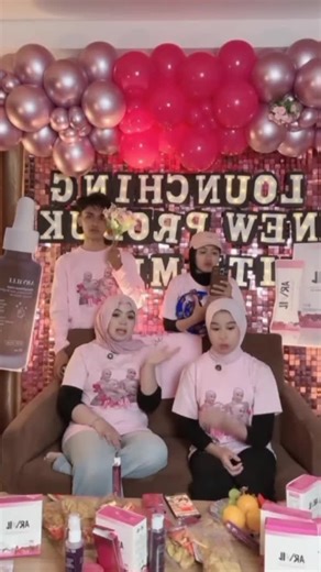 masyaallah mimill di kasih ip 17 pro max silverr menyala mamiii🔥🔥🔥#milada7academy #mila #milabogor @DA7 MILA @arvilbeautyskin_official