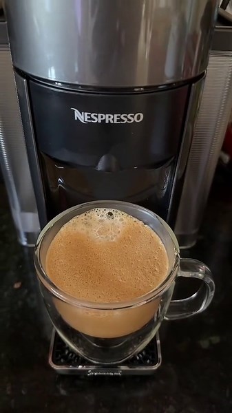 😍☕️ Make your coffee just the way you like it with this customizable Nespresso Vertuo Coffee and Espresso Machine by De'Longhi! The all-new Nespresso Vertuo Coffee and Espresso Machine by De'Longhi is the perfect choice for anyone who loves coffee and wants to enjoy it in the comfort of their own home. With its unique design, the Vertuo machine is both stylish and functional, making it the perfect addition to any kitchen. The machine is also very easy to use, with a simple touch of a button you