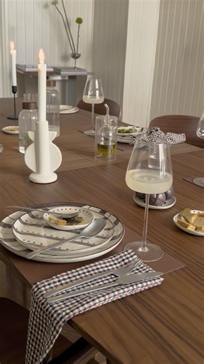 Create a Mediterranean-Inspired Table Setting