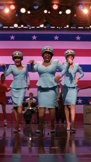 🎬Glee: 3x4 Candyman #glee #gleek #gleecast #fyp #parati #viral #nayarivera #santanalopez #brittanyspierce #britneyspears #madona #cristinaaguilera #euphoria #fox #brunomars