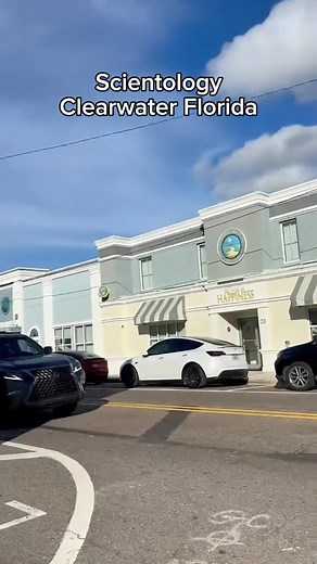 My Uncle is the leader of Scientology and it’s ghost town. | Jennamiscavige | Facebook