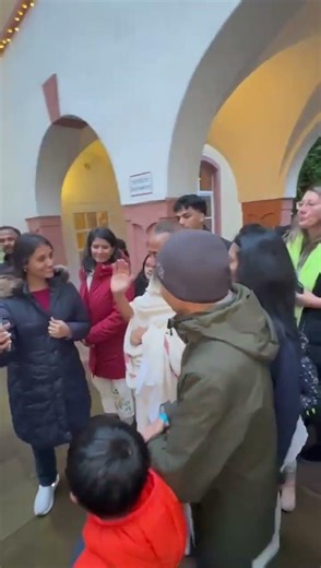 Gurudev from BadAntogast Ashram#srisriravishankar #love #shorts