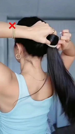 𝗥𝗶𝘁𝘂 𝗔𝗴𝗮𝗿𝘄𝗮𝗹 (👸❤️ 𝗟𝗮𝗱𝗱𝘂𝘂𝘂🤴) on Instagram: "Easy Ponitail hack ✅❤️ Like and share and comment and Save 😍🤗 . . . By ; @mariaaiellohair ❤️😍 No copyright infringement was intended. If you are the author of this video and do not want your video to be posted on this page, please contact me in DM and your video will be de