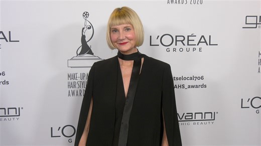 Kerri Kenney-Silver on the red carpet at the 13th annual MUAHS Awards