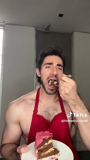 Mastering Cake Making: Tips from a Male Baker